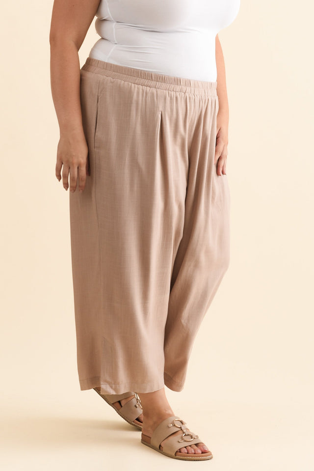 Belinda Taupe Linen Blend Cropped Pants,Brunette model,alt text|model:Gabby image 11