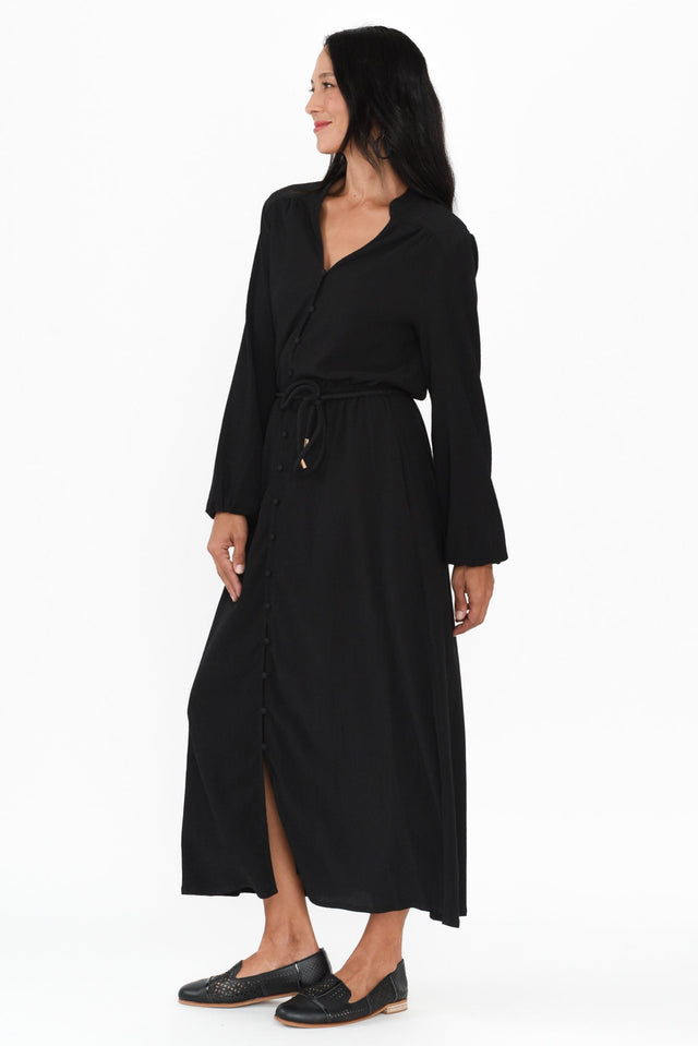 alt text|model:Cara image 4