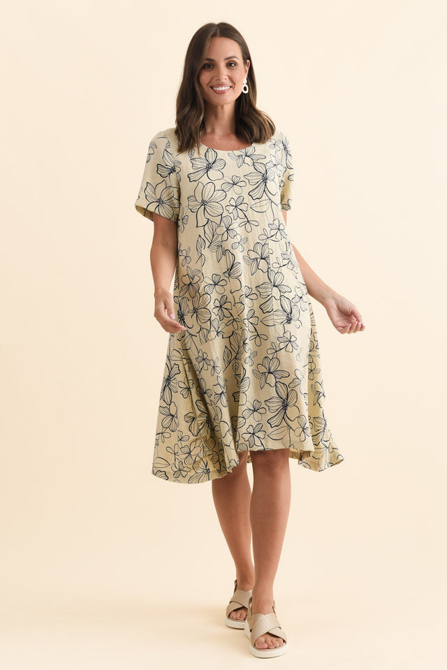 alt text|model:MJ image 8