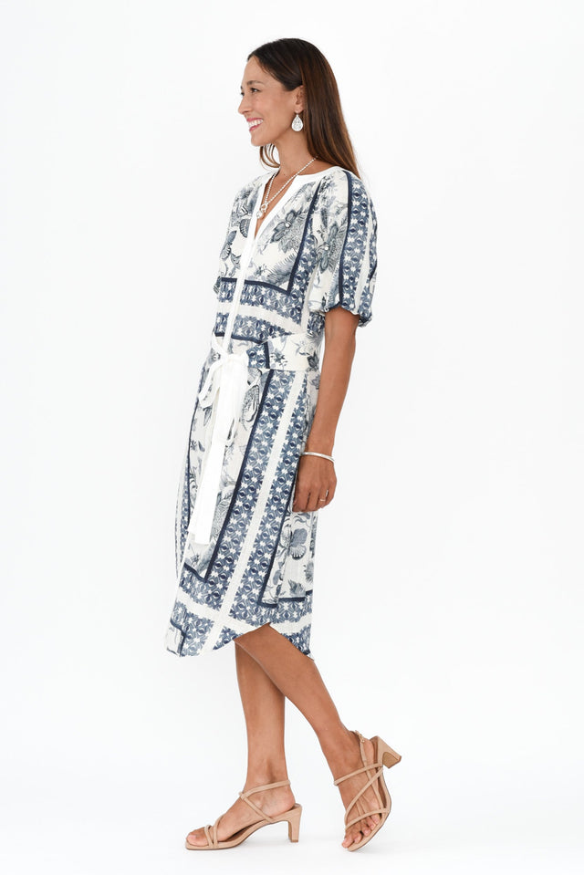 Bijou Ink Floral Linen Blend Dress,Brunette model,alt text|model:Cara image 4