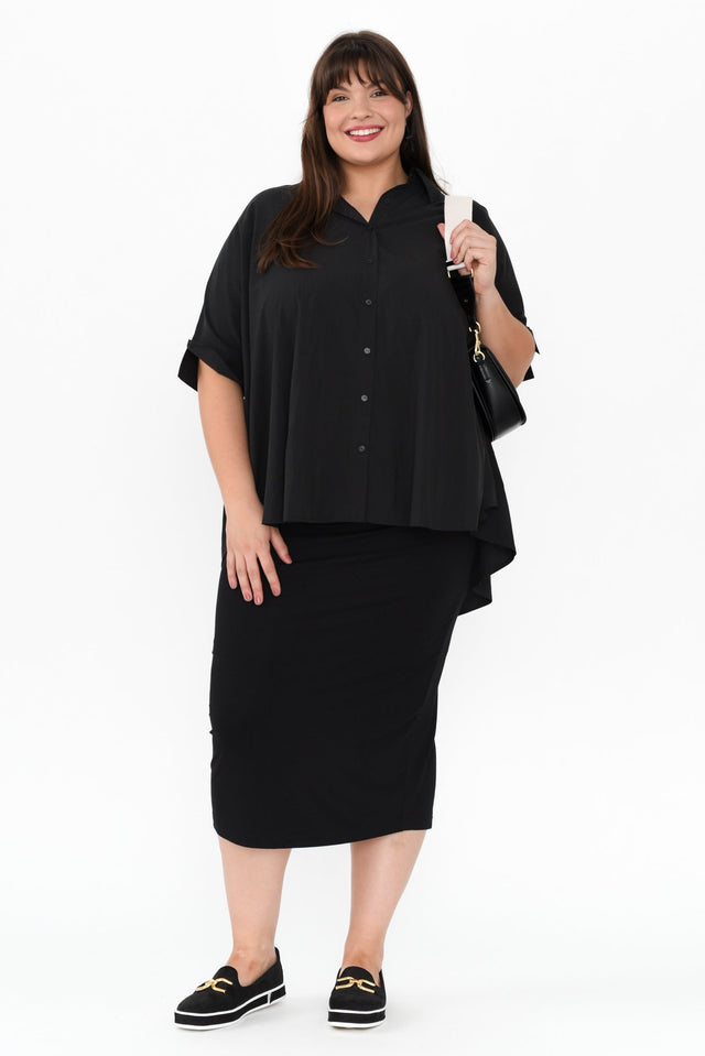 Black Bamboo Maxi Tube Skirt,Brunette model,alt text|model:Gabby image 14