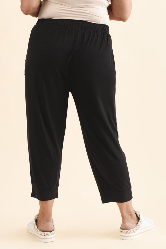 Black Tokyo Slouch Pants,Back,Brunette model,alt text|model:Pilita image 11