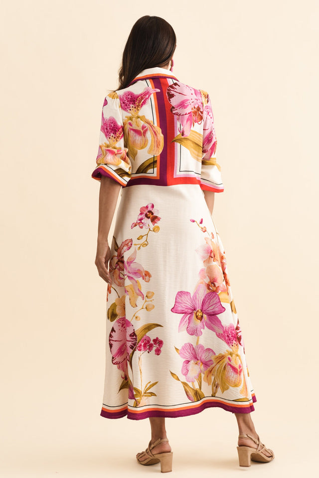 alt text|model:Cara image 6