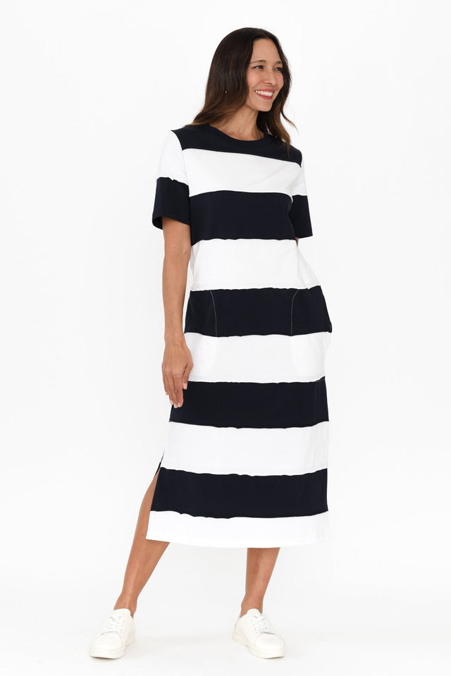 alt text|model:Cara image 8