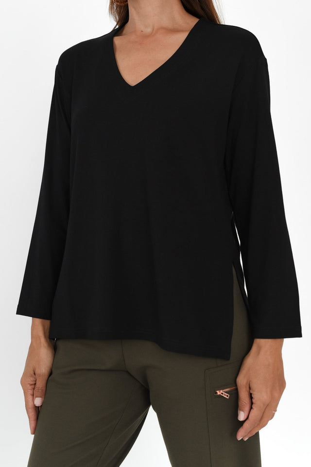 alt text|model:Cara image 6