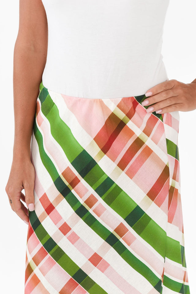 Bree Pink Check Linen Blend Skirt,Brunette model,alt text|model:Brontie image 5