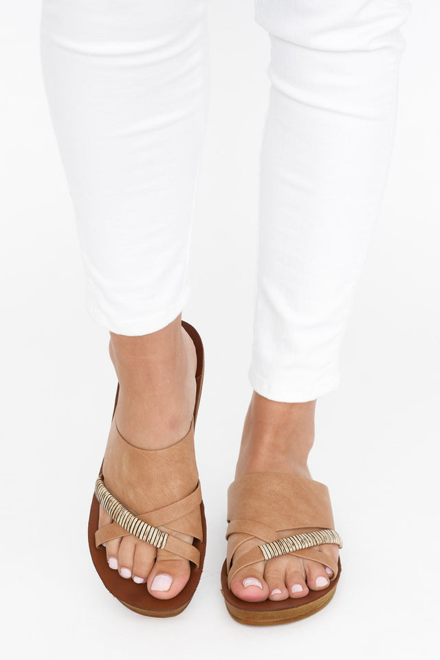 Bride Camel Crossover Slide image 5