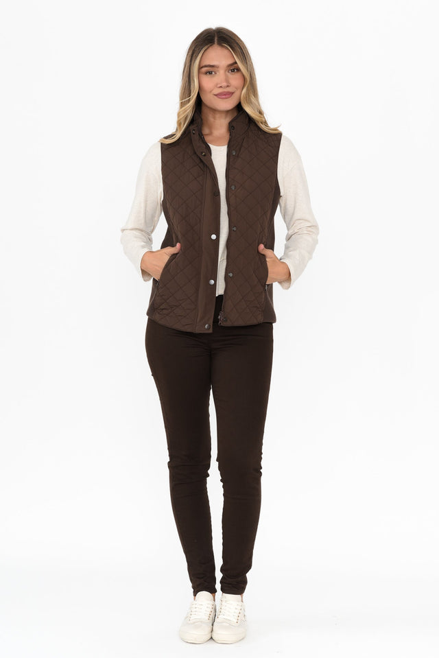 alt text|model:Mollie image 3