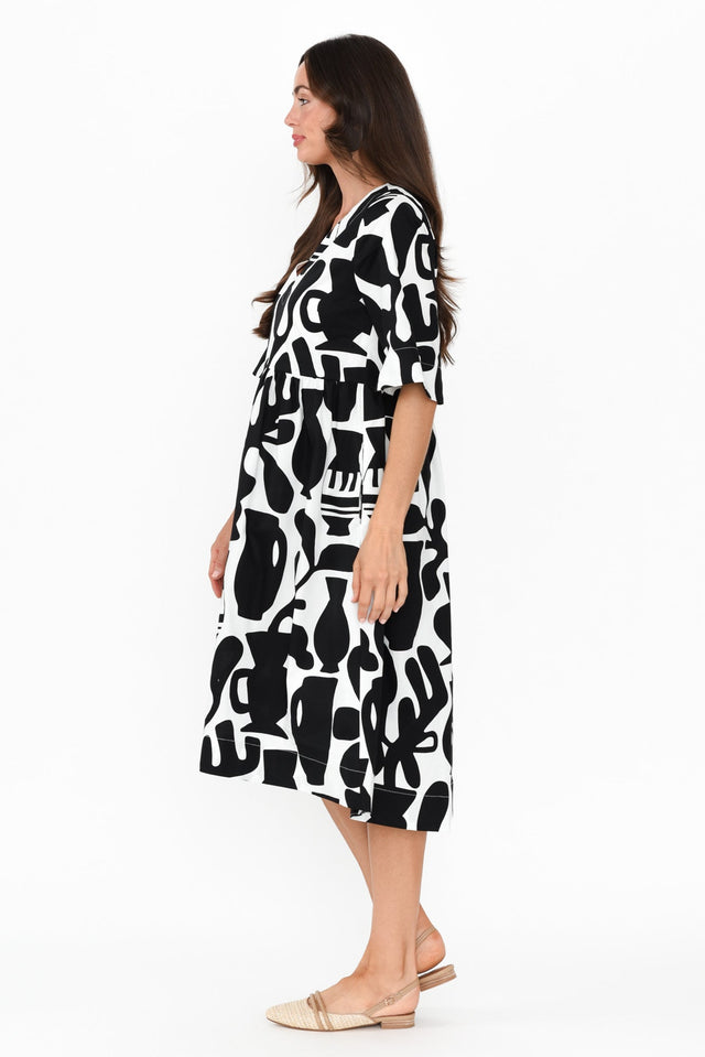 Brightside Black Abstract Cotton Dress,Brunette model,alt text|model:Elouise image 4