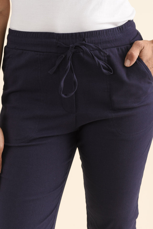 Bulimba Navy Cotton Capri Pants,Detail,Brunette model,alt text|model:Cara image 5