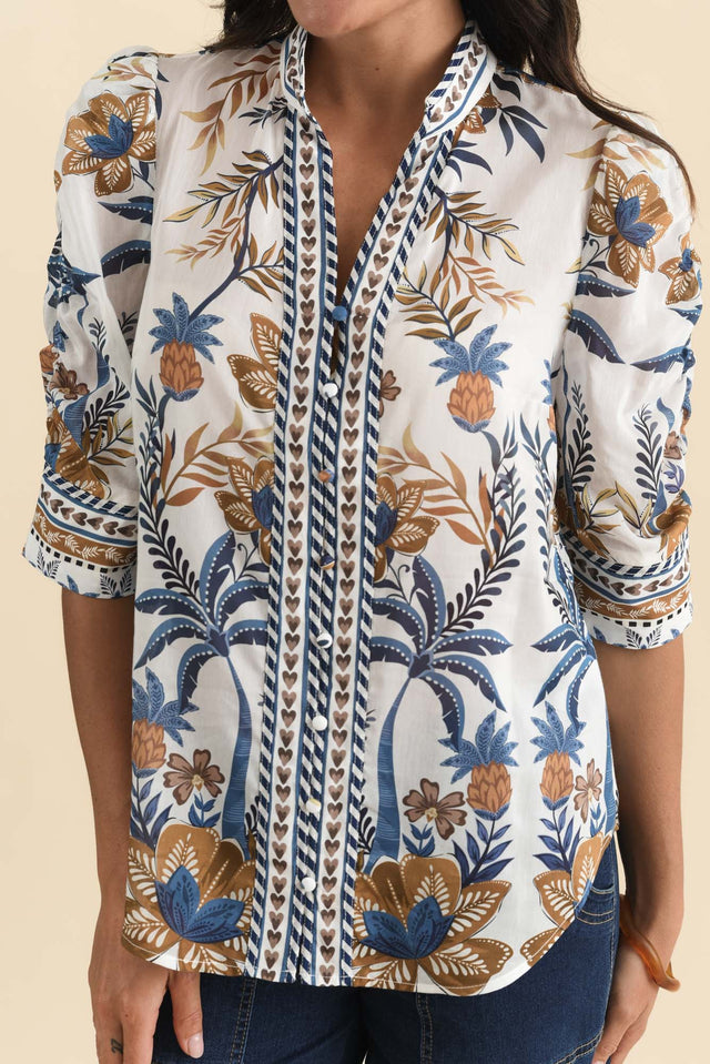 alt text|model:Brontie image 6