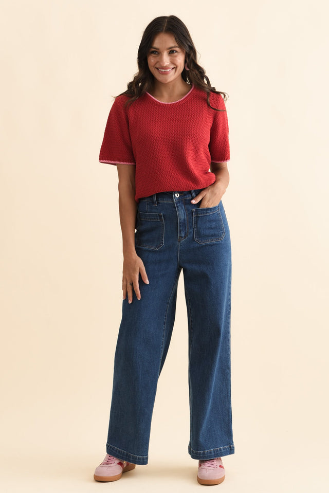 alt text|model:Brontie image 2