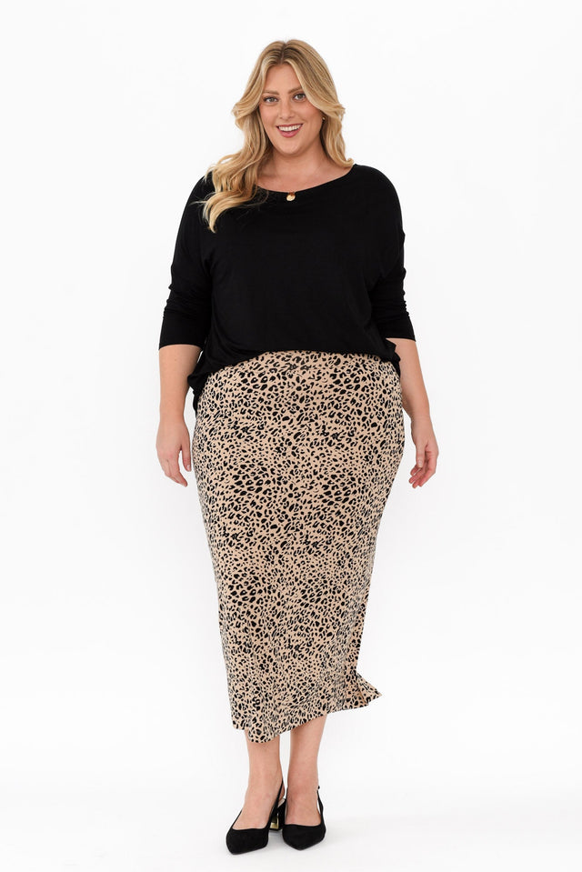 alt text|model:Caitlin image 10