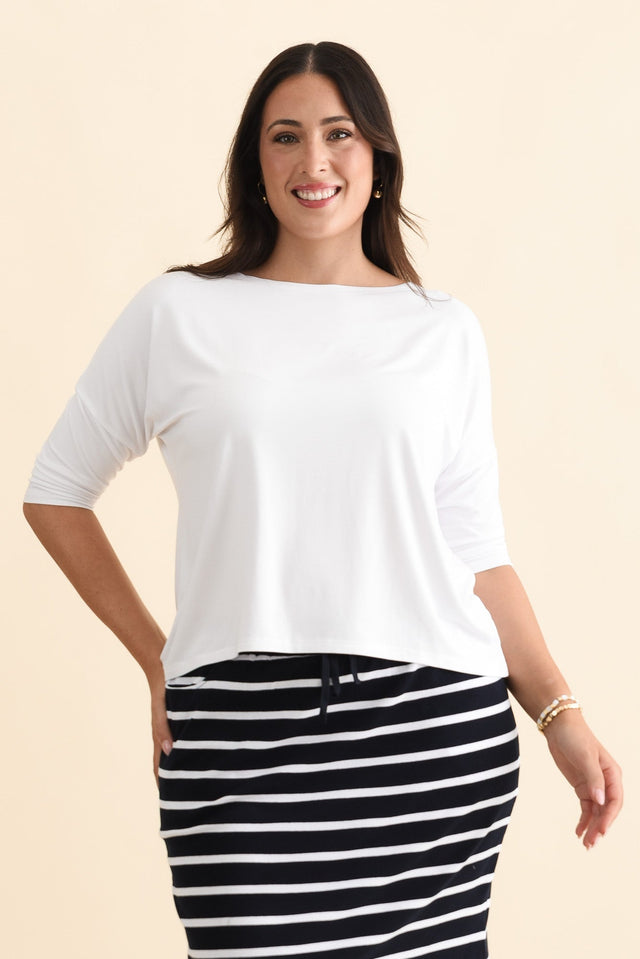 Camila White Bamboo Top,Brunette model,alt text|model:Emilia image 10
