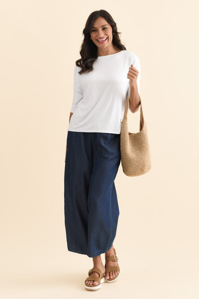 Camila White Bamboo Top,Brunette model,alt text|model:Brontie image 5