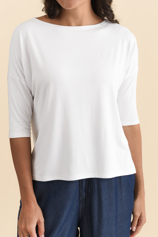 Camila White Bamboo Top,Brunette model,alt text|model:Brontie image 8