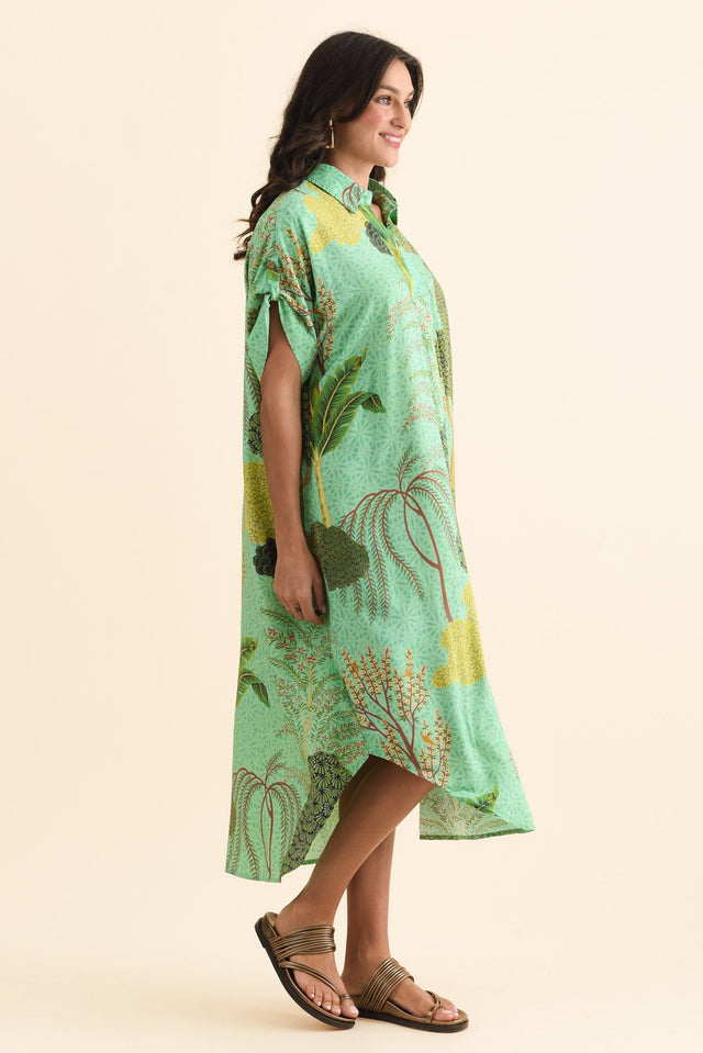 alt text|model:Brontie image 3