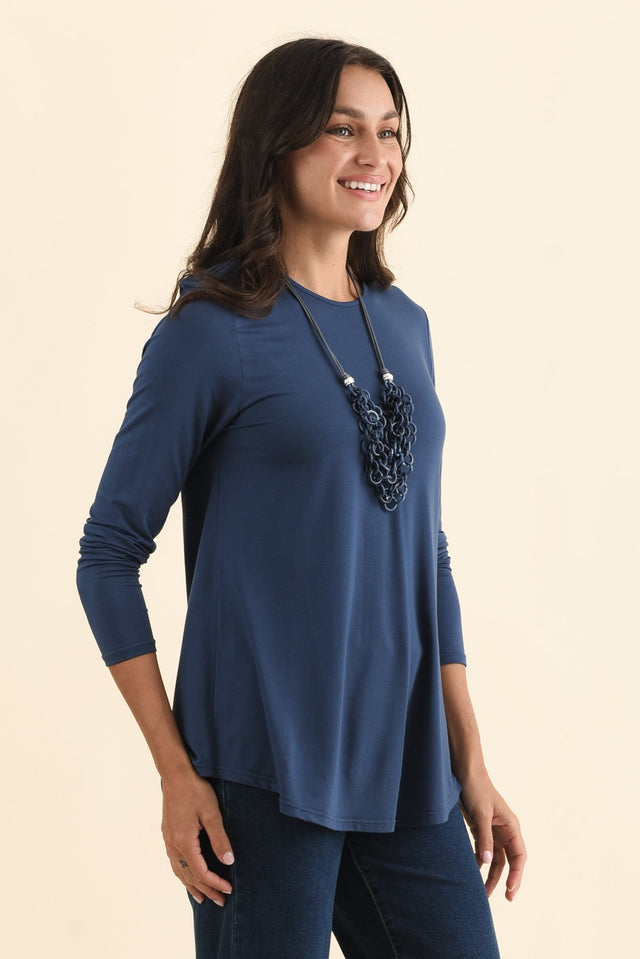 Buttery Carla Blue Top,Brunette model,alt text|model:Brontie image 4