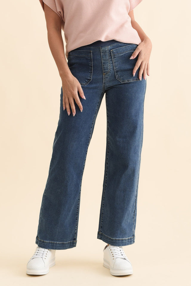 alt text|model:MJ image 2