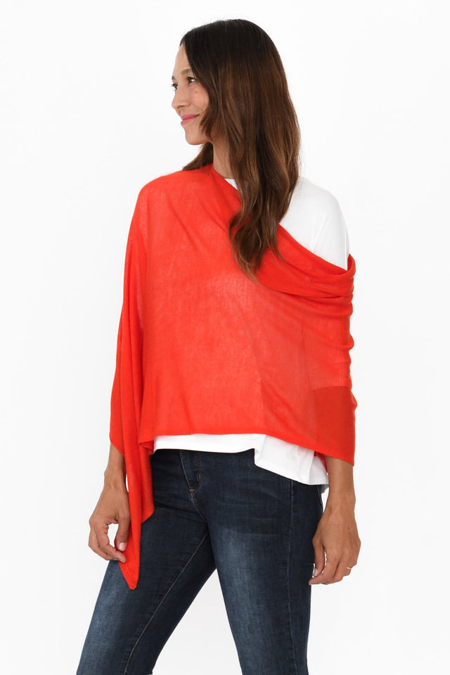 alt text|model:Cara image 4