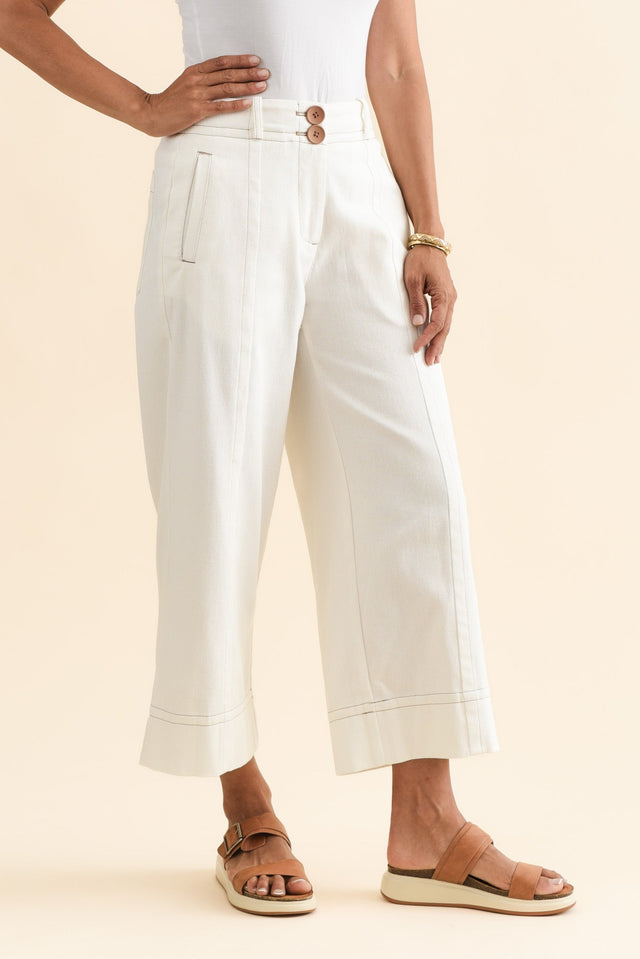 Carsen Cream Wide Leg Jeans,Brunette model,alt text|model:Cara image 5