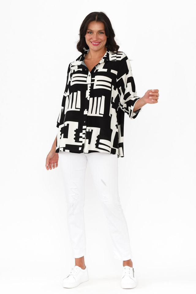 alt text|model:Brontie image 3