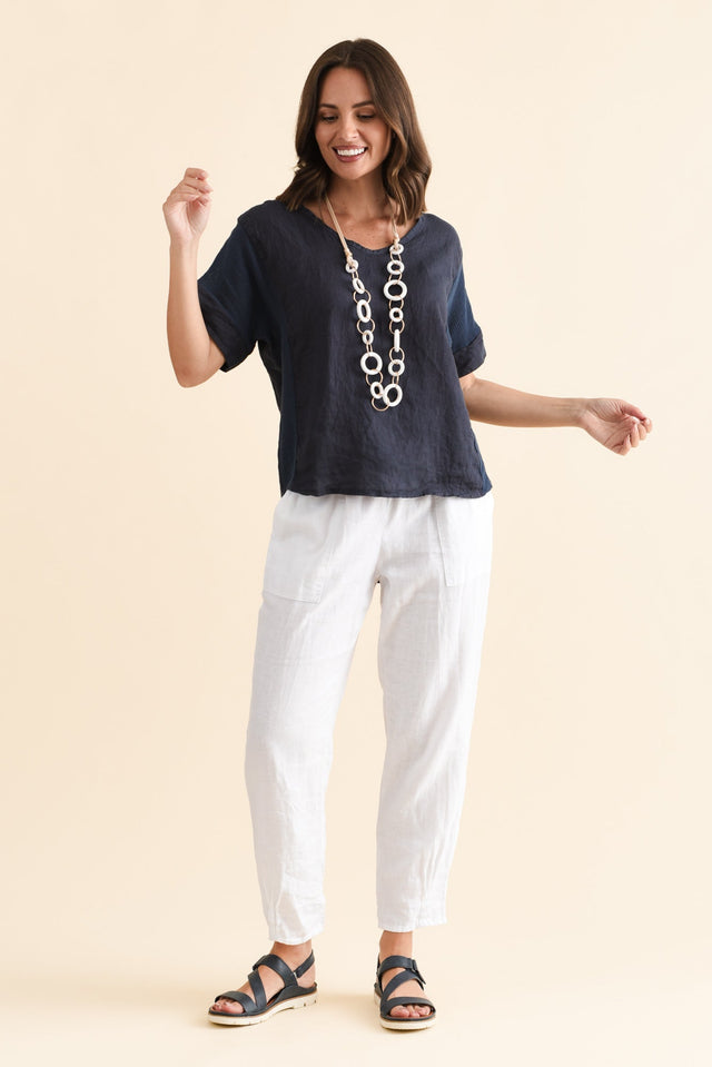 alt text|model:MJ image 3