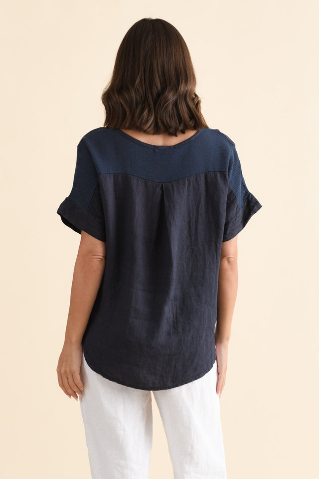 alt text|model:MJ image 5