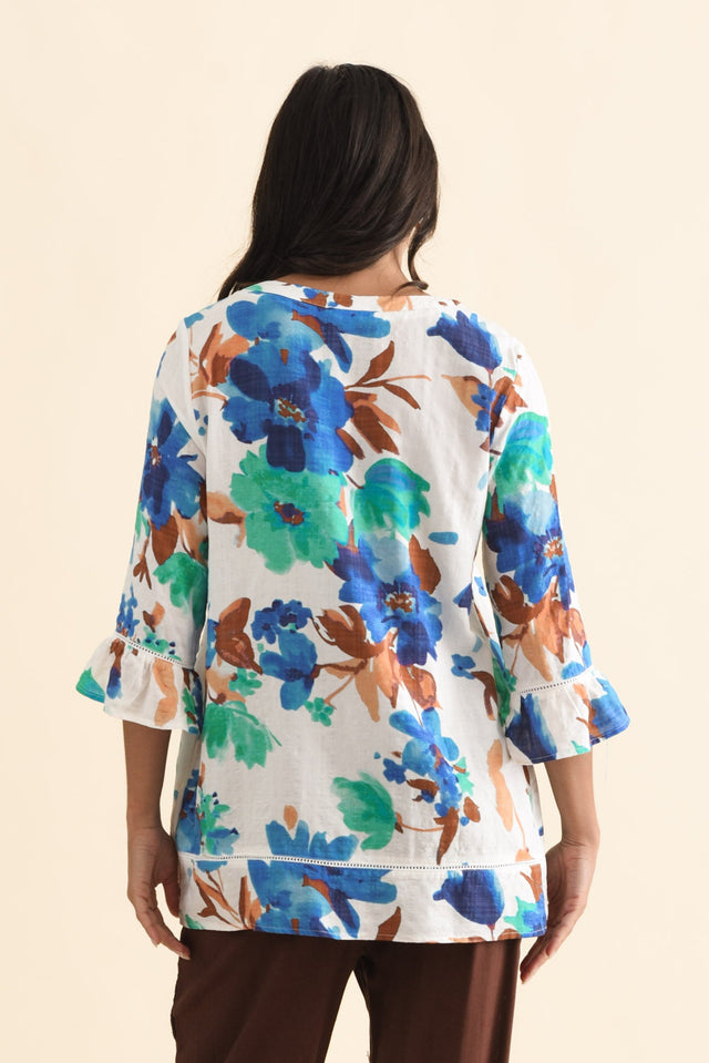 alt text|model:Brontie image 6