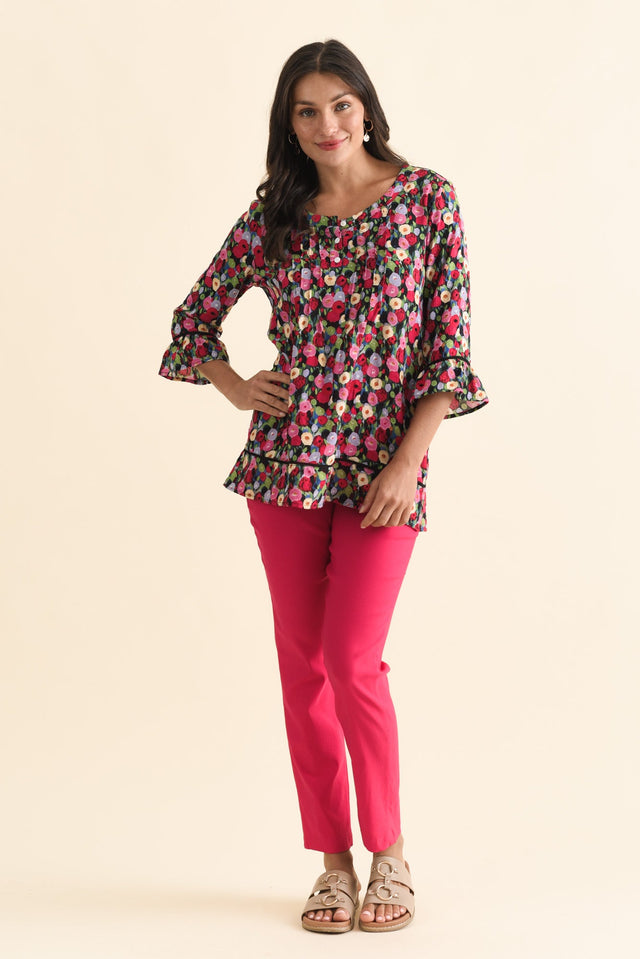 alt text|model:Brontie image 3