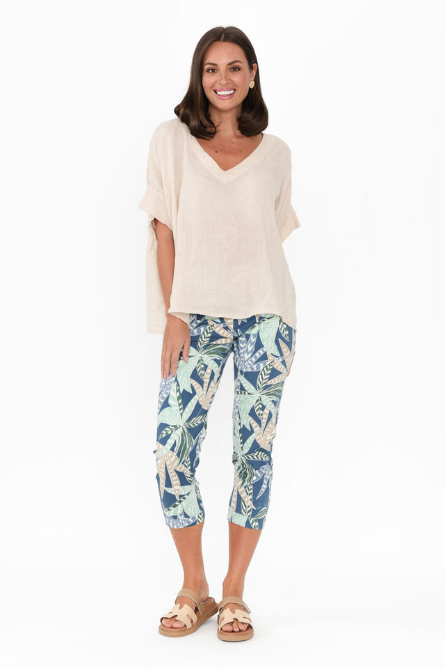 Caven Green Leaf Cotton Capri Pants,Brunette model,alt text|model:MJ image 7