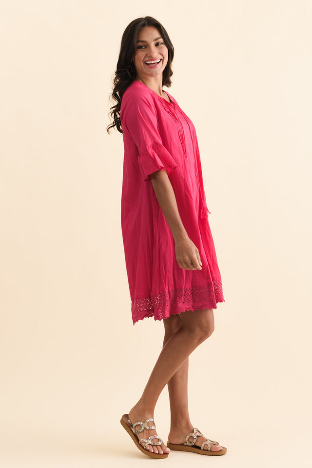 alt text|model:Brontie image 3