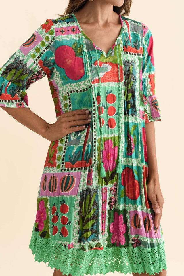 alt text|model:Cara image 5