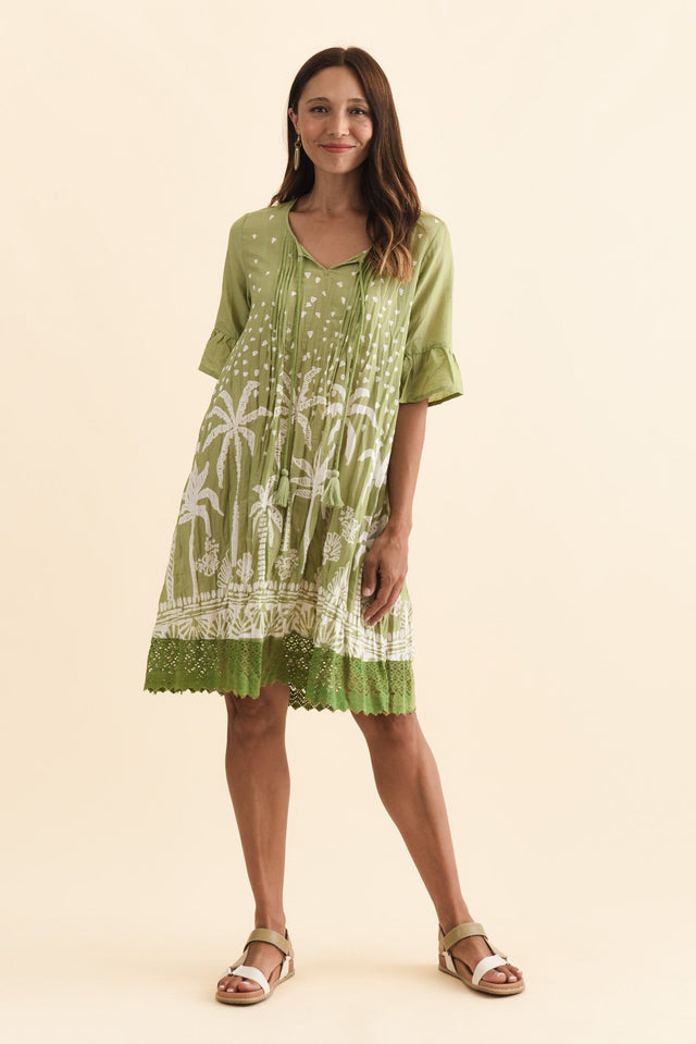 Cayman Khaki Palm Cotton Tunic Dress,Brunette model,alt text|model:Cara image 7