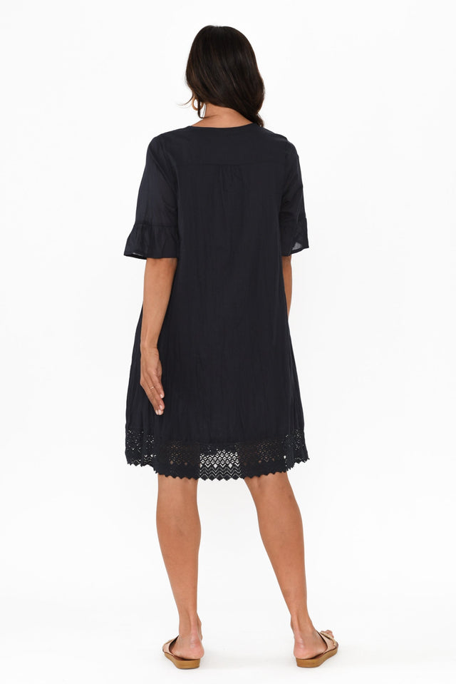 alt text|model:Cara image 6