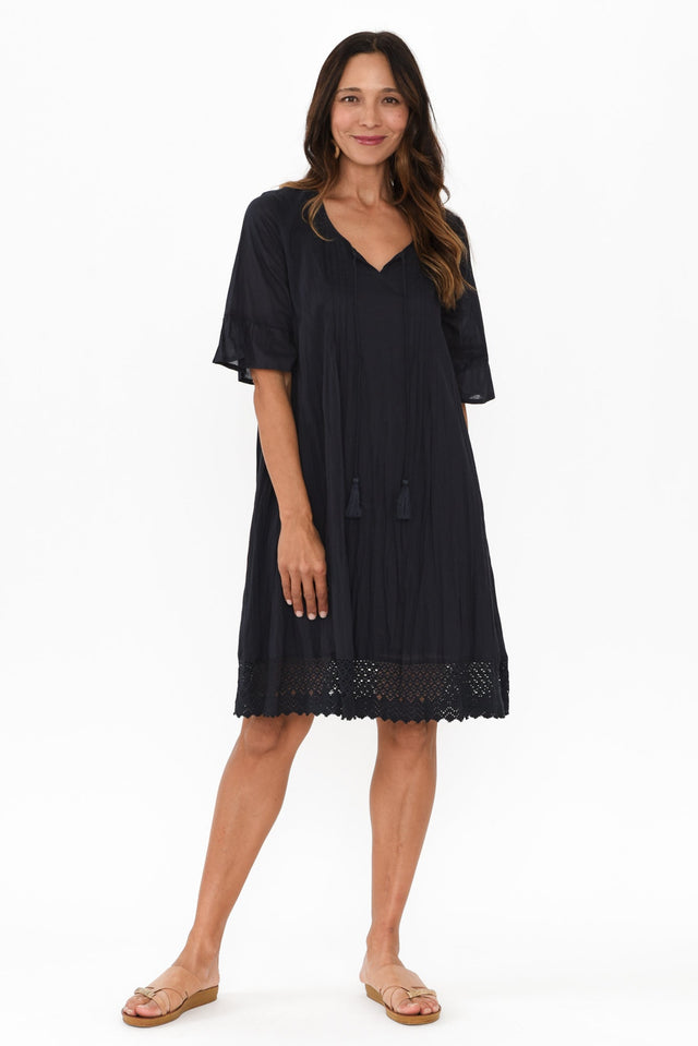 alt text|model:Cara image 3