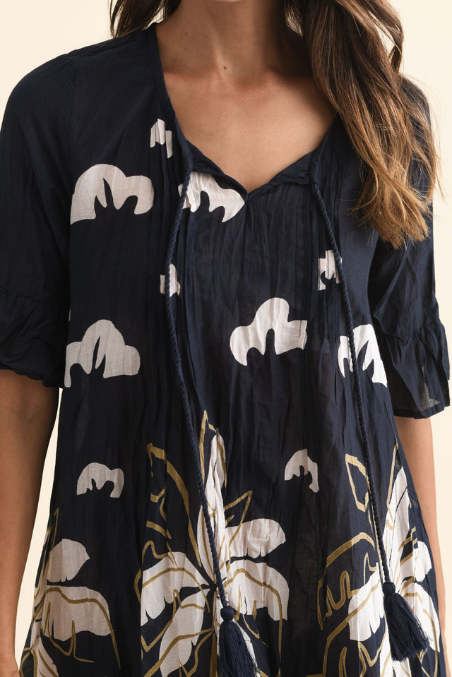 alt text|model:Cara image 6