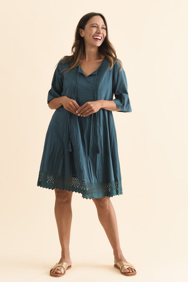 alt text|model:Cara image 7