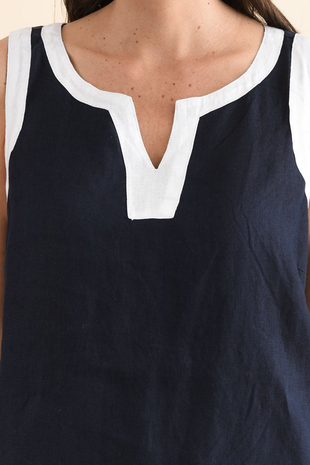 Cecilia Navy Contrast Linen Dress,Detail,Brunette model,alt text|model:MJ image 5