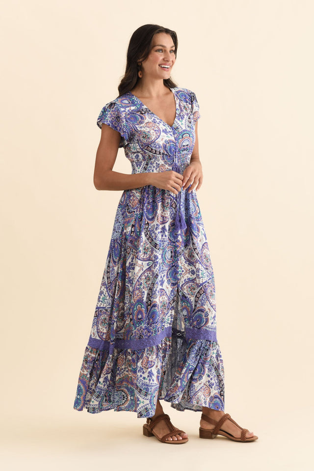 alt text|model:Brontie image 3