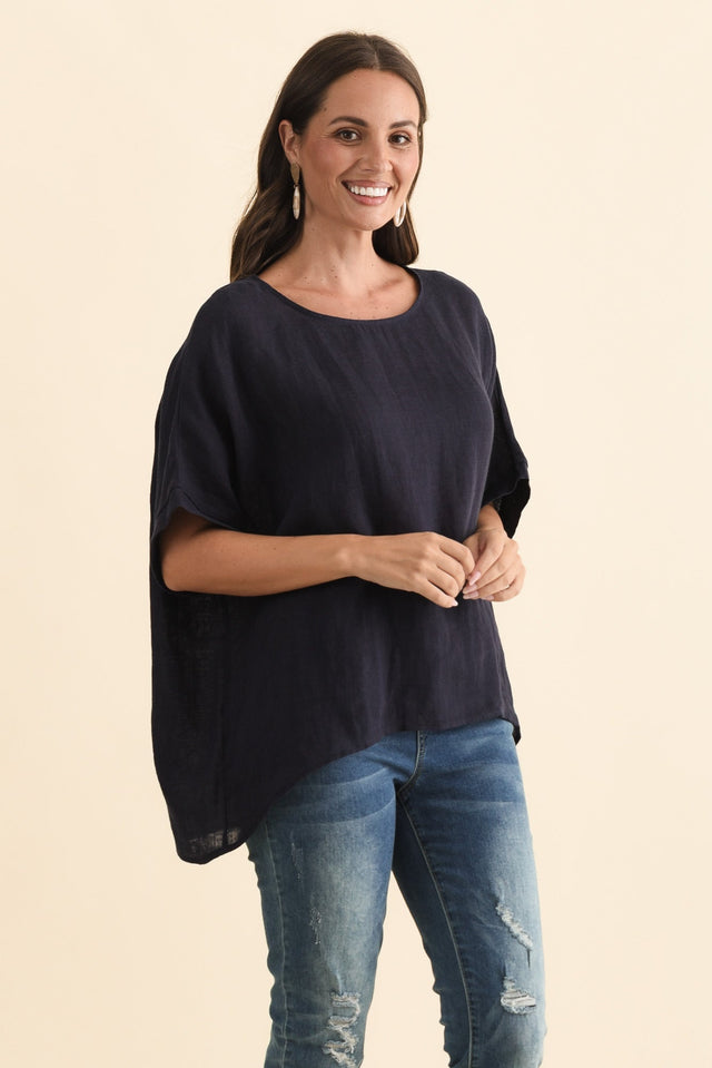 Chaya Navy Linen Top,Brunette model,alt text|model:MJ image 5
