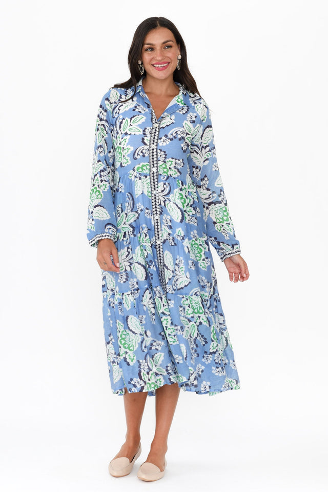 alt text|model:Brontie image 2