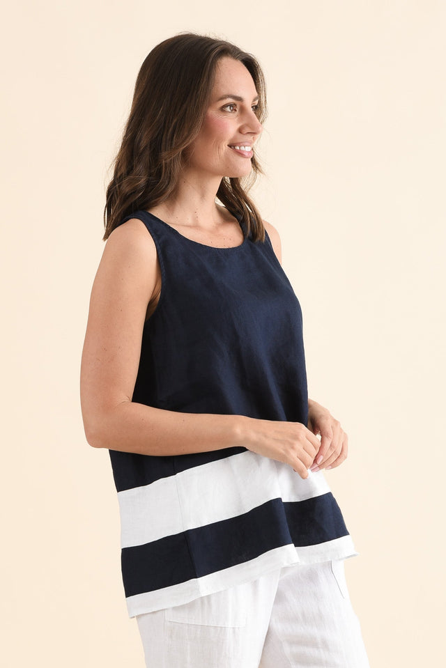 Cobie Navy Contrast Linen Top,Side,Brunette model,alt text|model:MJ image 3