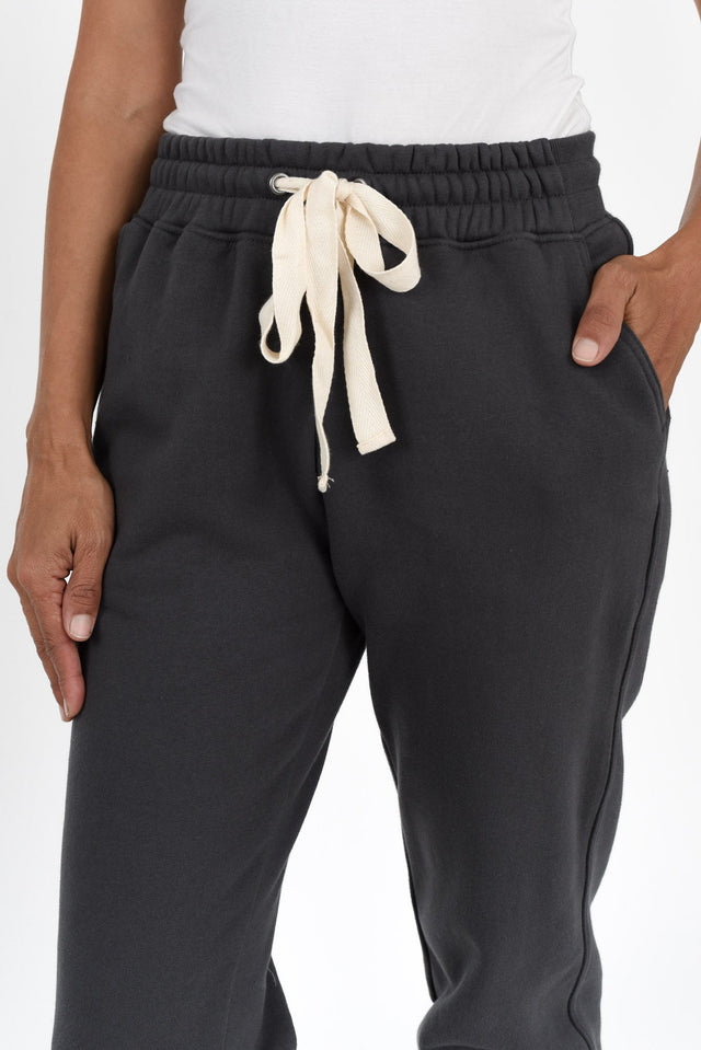 alt text|model:Cara image 6