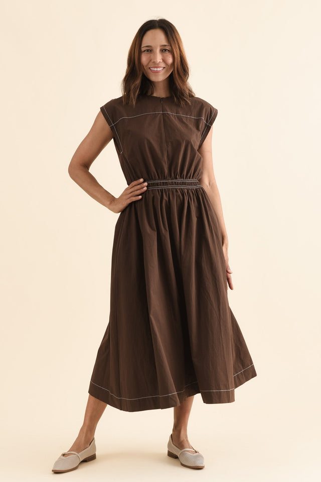 Cooper Chocolate Cotton Pocket Dress,Full Body,Brunette model,alt text|model:Cara image 6