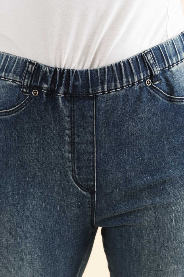 Courtney Dark Denim Stretch Jeans,Detail,Brunette model,alt text|model:Cara image 7