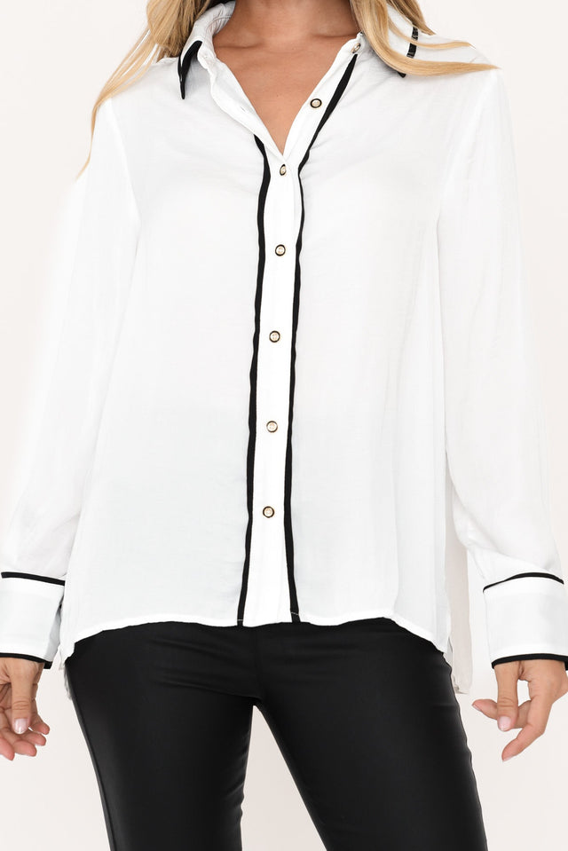 alt text|model:Mollie image 6