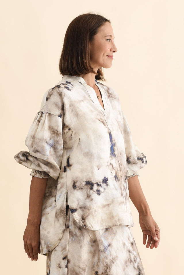 Curio Taupe Abstract Linen Blouse,Brunette model,alt text|model:Cara image 4