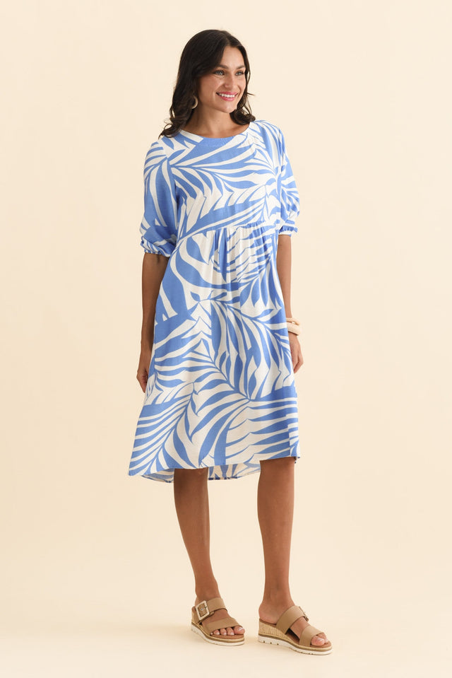 Cyrus Blue Palm Cotton Blend Dress,Brunette model,alt text|model:Brontie image 4