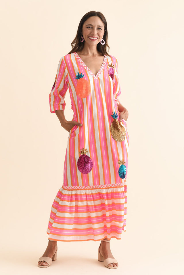 alt text|model:Cara image 1